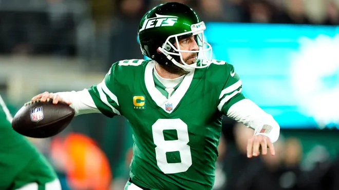 Steel City Shockwave: Aaron Rodgers Joins Pittsburgh Steelers on 1-Year Deal