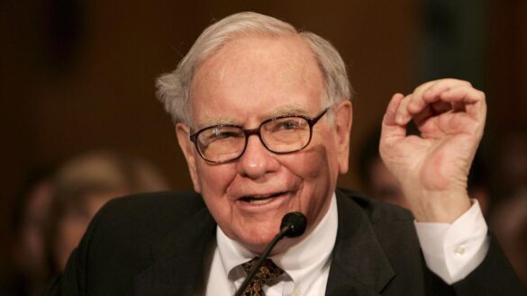 I’m an Investment Manager: 4 Lessons I’ve Learned From Warren Buffett